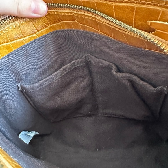 Madewell Zip-Top Small Transport Crossbody in Croc Embossed Leather - Picture 12 of 16